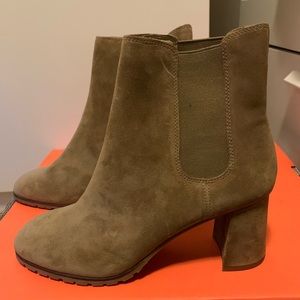 New Ann Taylor Suede Booties 10M